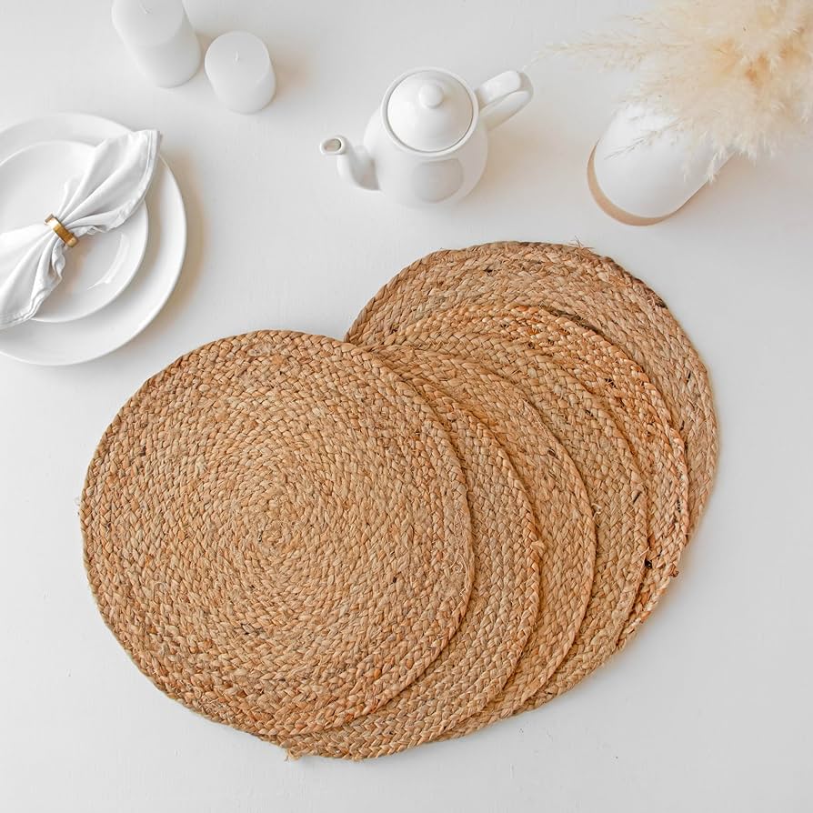 FARMHOUSE WOVEN ROUND PLACEMATS